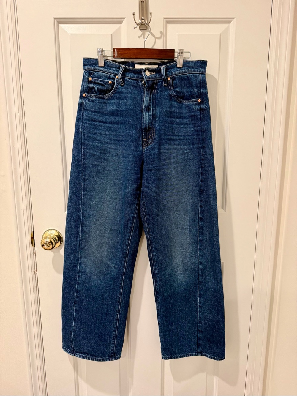 MOTHER
The Half Pipe High Rise Ankle Wide Leg Jeans in Size 26